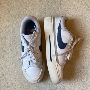 Nike White Sneakers Size 8 Women’s